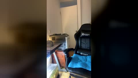 Emilie online show from February 13, 9:51 pm