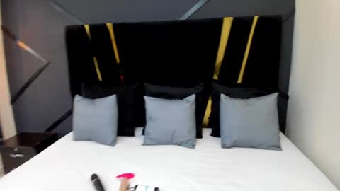 Emillie online show from February 3, 5:03 pm