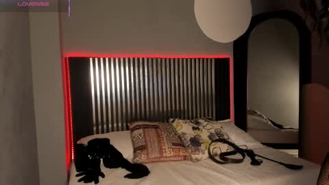              online show from October 17, 8:24 pm