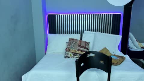              online show from October 23, 7:15 pm