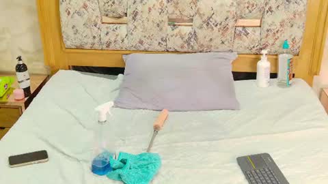 emily_dempsey online show from July 24, 2:20 am