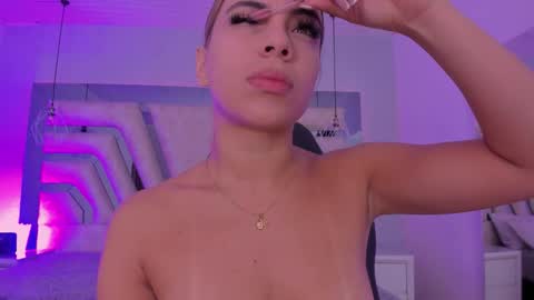 Emily online show from October 25, 11:31 am