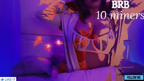 EMILY online show from December 17, 2:07 am