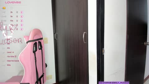 independet model online show from December 17, 3:16 pm