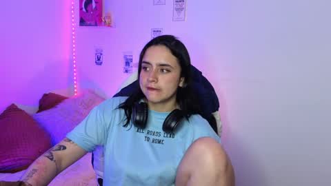 Emily Lindey online show from April 10, 6:30 am