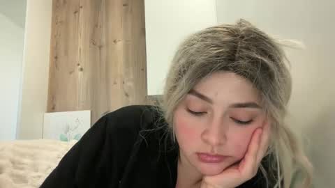 emily_morning_dew online show from October 17, 2:43 pm