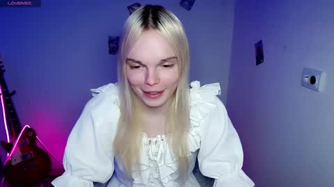 Lia online show from December 17, 6:36 pm