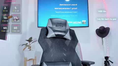 emily_palmeer online show from February 19, 11:20 am