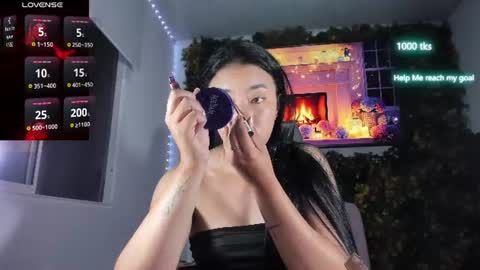 emily_palmeer online show from June 23, 9:50 am
