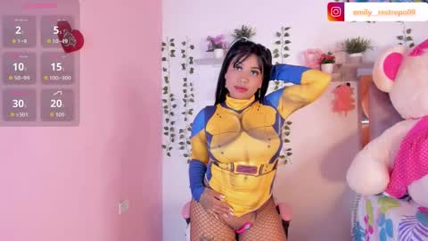 Snapshot of emily_restrepoo chatting on October 18, 5:33 am Emily online show from October 18, 5:33 am