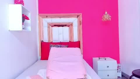 Emily online show from February 19, 2:33 pm