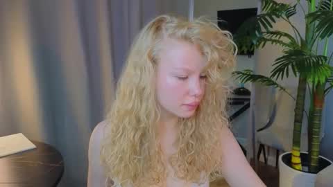 emily shepard online show from November 10, 2:36 am