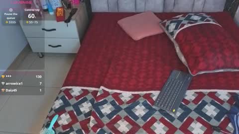 emily_vermont online show from October 9, 5:46 am