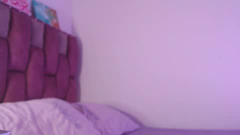 Snapshot of emily_w2 chatting on October 10, 3:12 am emily_w2 online show from October 10, 3:12 am