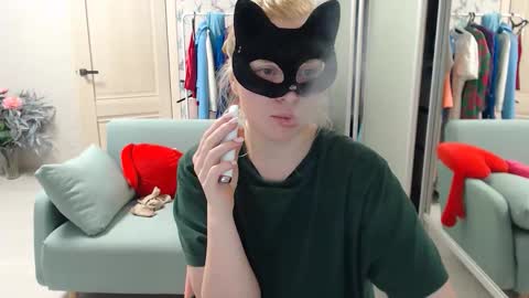 Emily online show from March 12, 7:39 pm