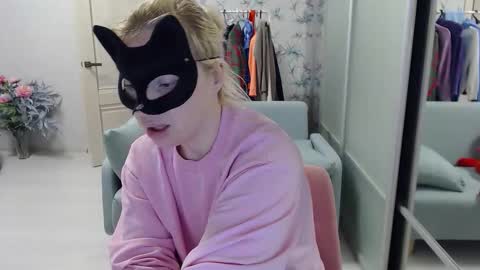 Emily online show from March 3, 5:53 pm