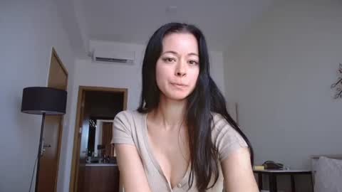 Emily Alexa online show from August 6, 7:17 am