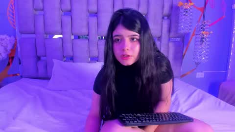 Amily  Andrew online show from December 3, 5:08 am