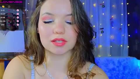 artist Emily online show from January 16, 2:19 am