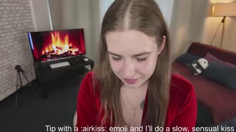 emilyblazee online show from March 19, 3:50 pm