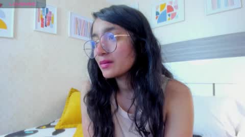 Emily Bluush online show from February 19, 7:02 pm