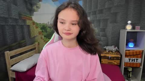 Emilyhaves online show from October 20, 8:14 pm