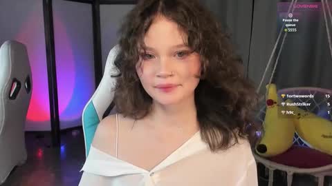 Emilyhaves online show from October 10, 3:29 pm