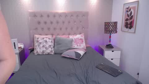 EMILY  online show from November 23, 5:16 am