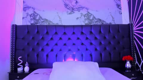 Emily online show from April 9, 5:44 am