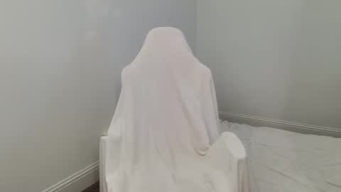 emilyfox5 online show from October 22, 2:59 am