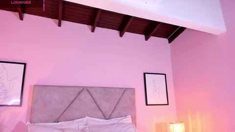 Emily online show from February 6, 11:57 am