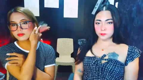 emilyhotasian online show from April 11, 9:02 am