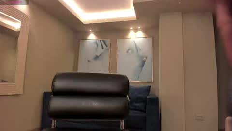 Emily online show from November 16, 11:18 pm