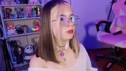 VALEEEN online show from September 18, 5:17 pm