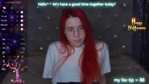 Snapshot of emilykents chatting on October 22, 2:04 am EmilyKents online show from October 22, 2:04 am