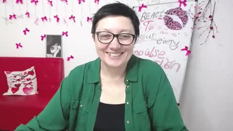 Emily online show from March 14, 7:01 am