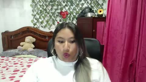 Emily Cortez online show from January 1, 4:29 am