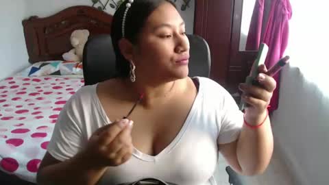 Emily Cortez online show from December 29, 4:40 pm