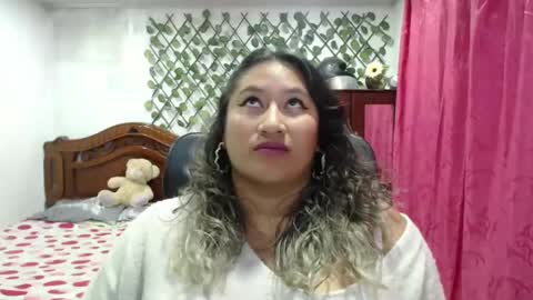Emily Cortez online show from January 13, 11:06 pm