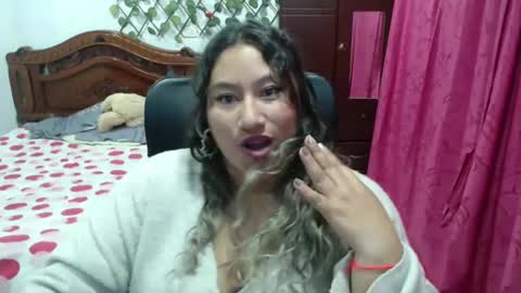 Emily Cortez online show from January 4, 3:18 am