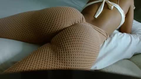 emily monrro online show from November 16, 2:35 am