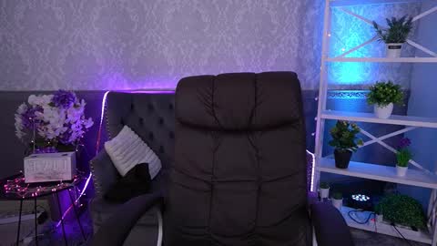  MY NAME IS Emily WELCOME EVERYONE I WILL BE HAPPY TO GIVE YOU WHAT YOU HAVE DREAMED OF FOR SO LONG online show from December 4, 2:16 pm