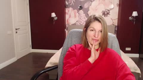 EmilyWalkers online show from January 24, 7:51 am