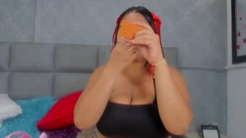 emilyy_r online show from March 21, 7:07 pm