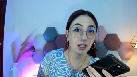 Emilyy Watson online show from September 23, 12:59 am