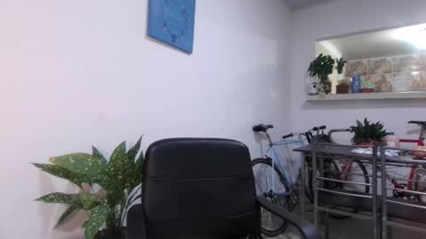 emma______1996 online show from March 15, 8:51 am