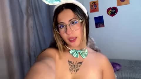 Emma Is here online show from October 26, 9:14 pm