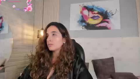 Emma online show from September 8, 4:06 pm