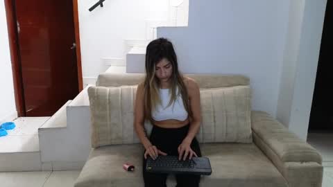 Emma Blue  modelo independiente online show from November 15, 5:36 pm