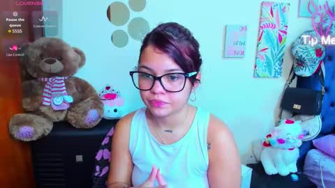 emma_boo_ online show from January 17, 5:11 pm
